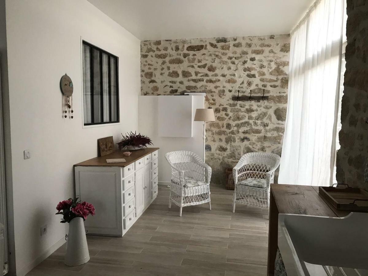 Gite De Charme Les Trois Chenes Augeres Екстериор снимка